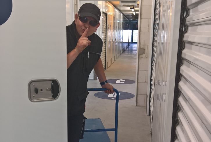Selfstorage Frankfurt Möbel einlagern Lagerhalle Lagerbox